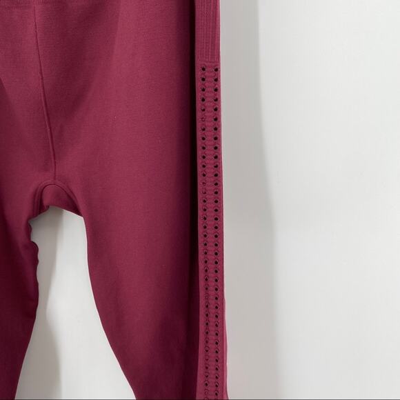 Nux Womens Burgundy Red Compression Leggings Perforated Sides Size Small S - Picture 6 of 11
